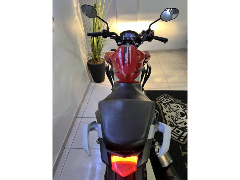 HONDA - CB 250F TWISTER - 2021/2021 - Vermelha - R$ 21.900,00