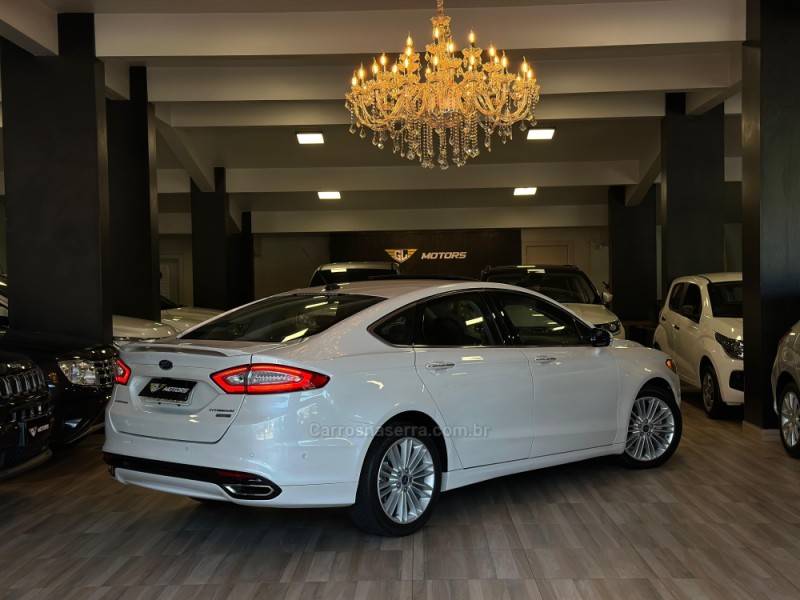FORD - FUSION - 2013/2013 - Branca - R$ 77.900,00