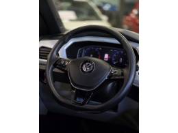 VOLKSWAGEN - T-CROSS - 2019/2020 - Laranja - R$ 115.900,00